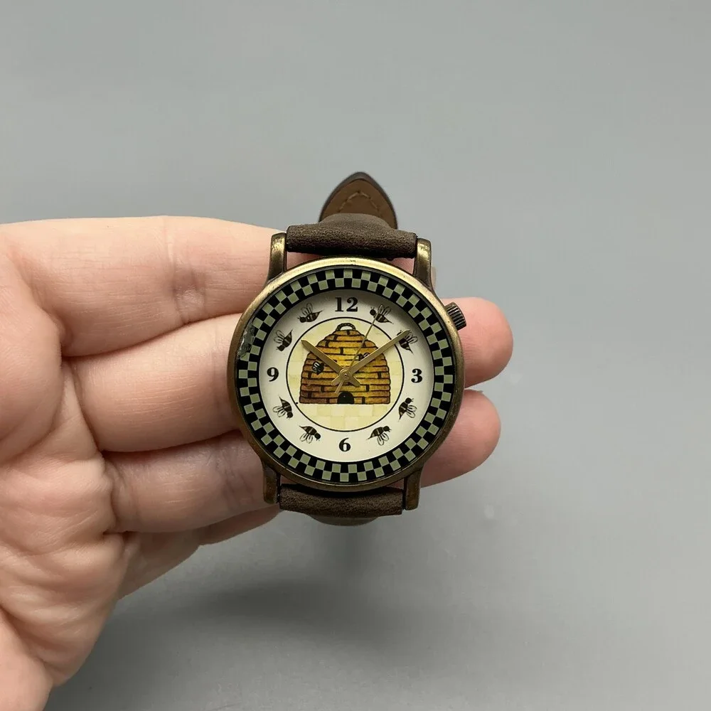 Womens Watch 33mm Beehive Bees Dial Gold Tone Brown Leather New Battery